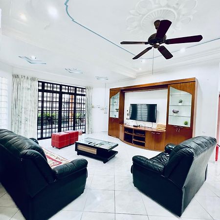 Singhome Holiday House Mersing Exteriör bild
